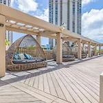 Studio With Partial Ocean View & Balcony Unit 1901