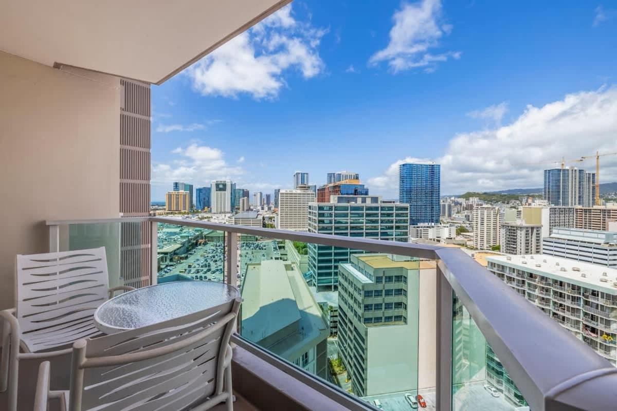 With Partial Ocean View & Balcony Unit 1901 * Honolulu